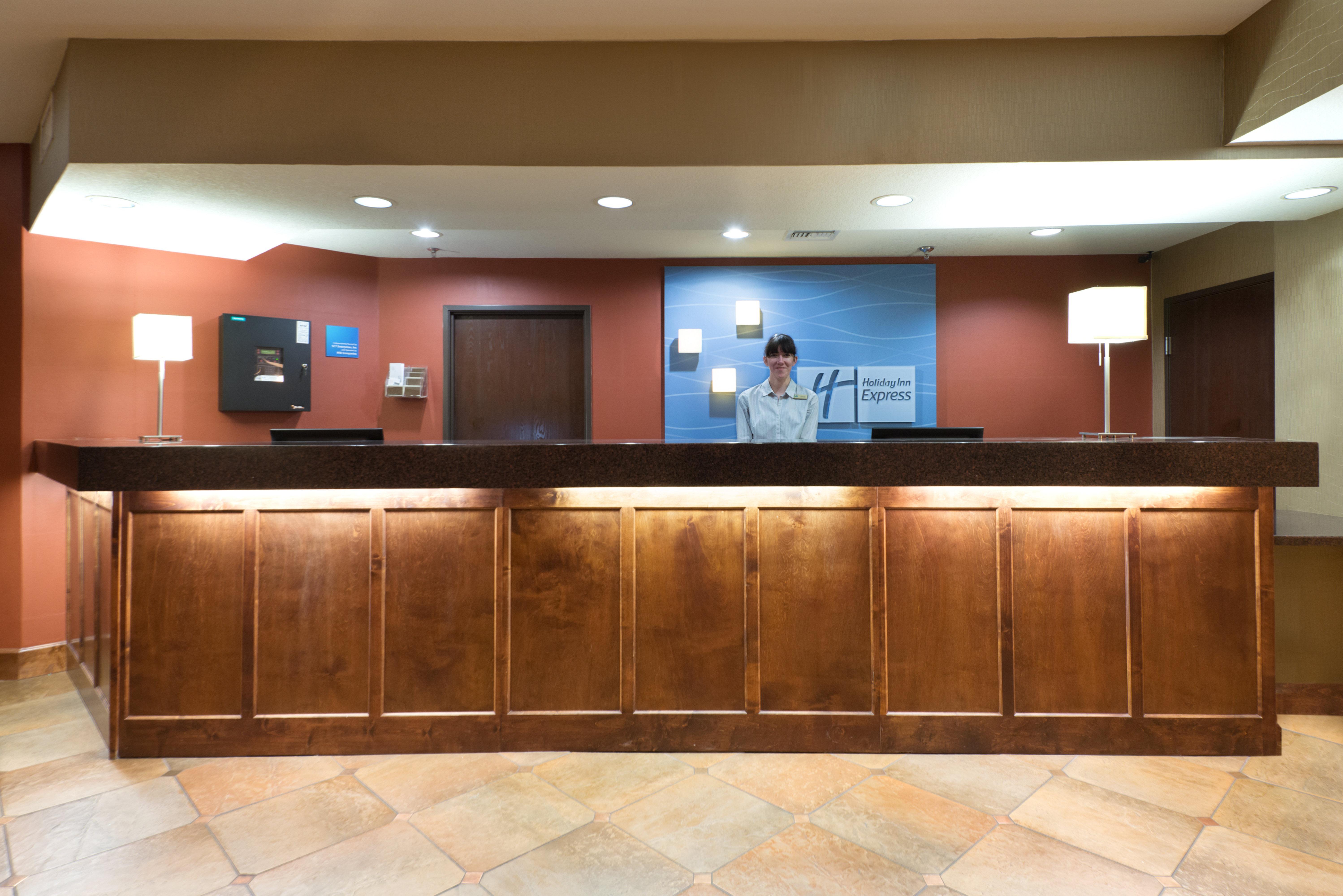 Holiday Inn Express Show Low By Ihg Экстерьер фото